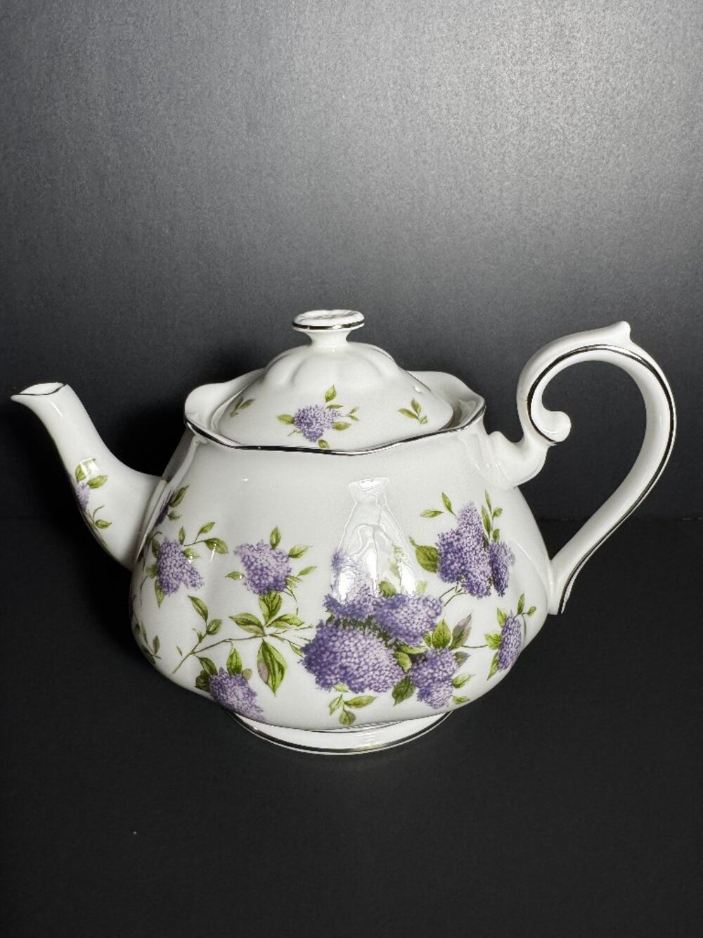 Royal Albert Lilac Lane Platinum 5 Cup Teapot Y2K Bone China Archive Collection